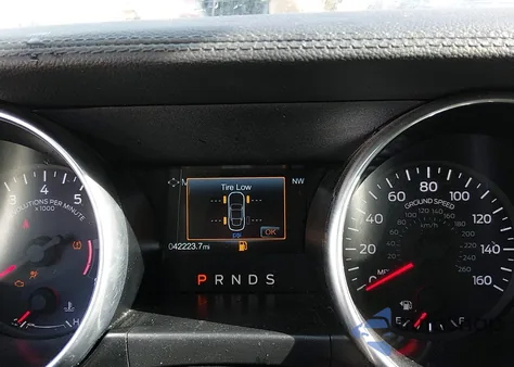 2020 Ford Mustang Ecoboost Premium z USA, uszkodzony, nr VIN 1FATP8UH2L5101495